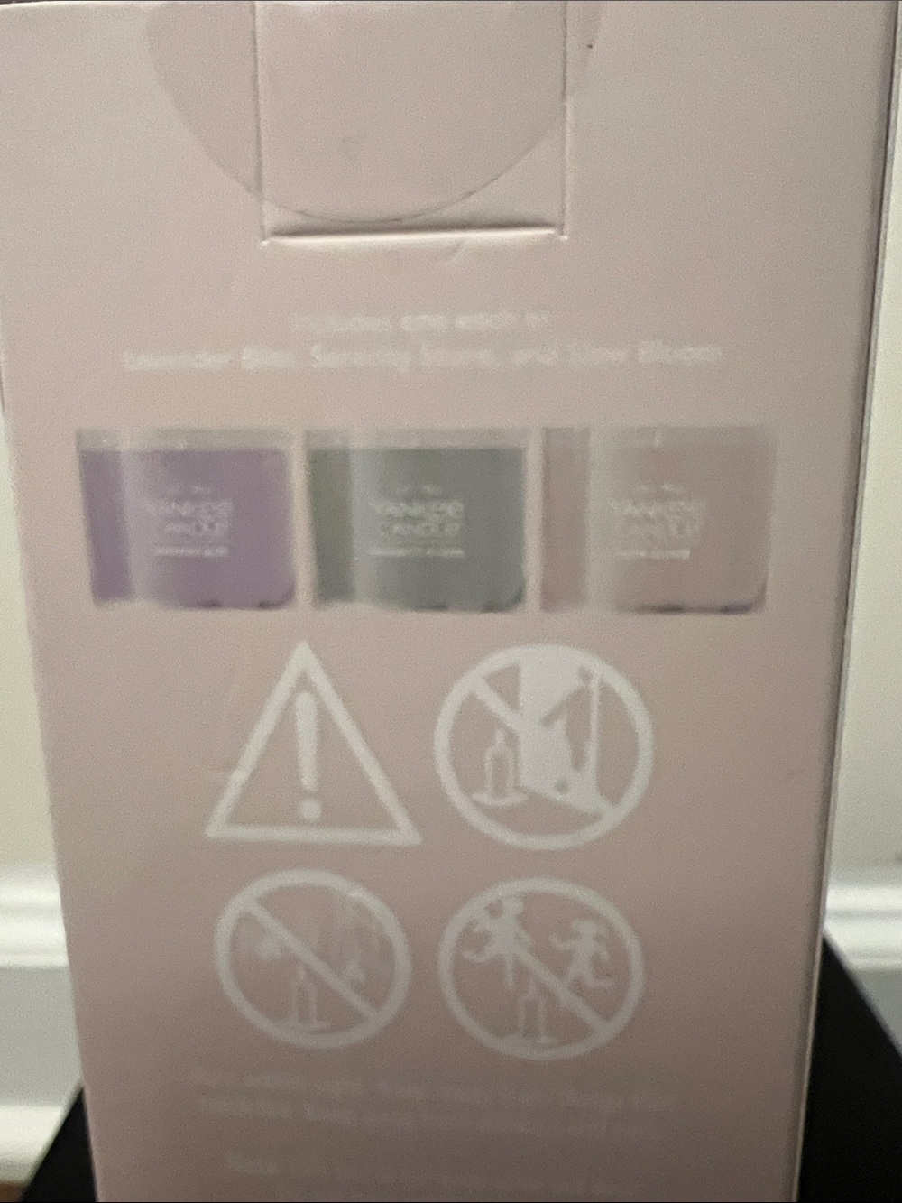 Beauty Spa Bundle - Truly, Yankee Candle, Bathelosophy - Picture 5 of 7